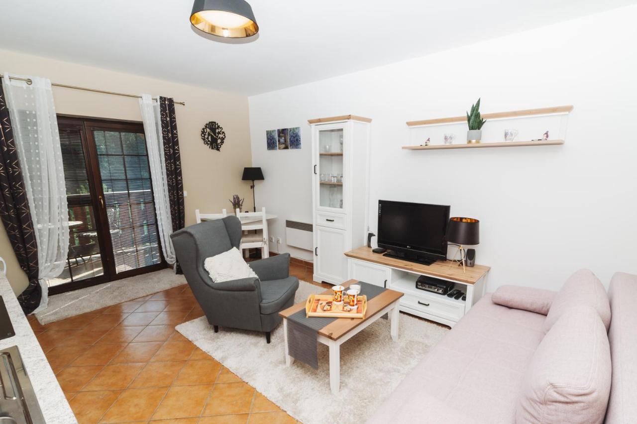 Vila Viktoria - Apartman Viktoria 2 ルジョムベロク エクステリア 写真